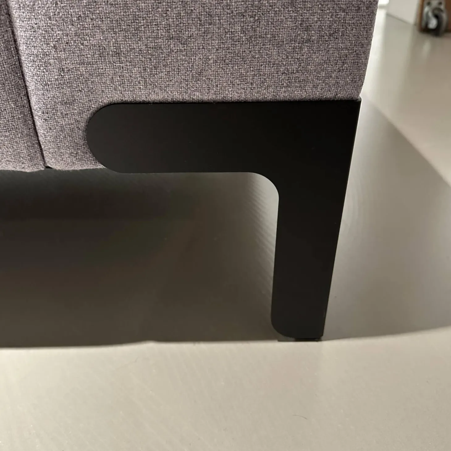 Sessel Loveseat Foldy Stoff Tonica 633 Grau Füße Stahl Schwarz RAL9005
