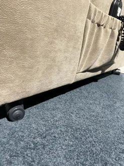 Sessel Mainz Stoff Nuvano Schlamm Beige Grau Gestell Motorisch Mit Aufstehhilfe