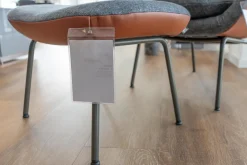 Sessel Mit Hocker 594 Bezug Stoff 17 048 Stahlblau Graublau Hinten Leder 38 112 Kupferbraun Gestell Vierfuß Stahl Glatt Umbragrau Grau Mit Kissen