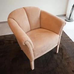 Sessel Model King Bezug Alkantara 112 Lachs Ton Massivholzgestell