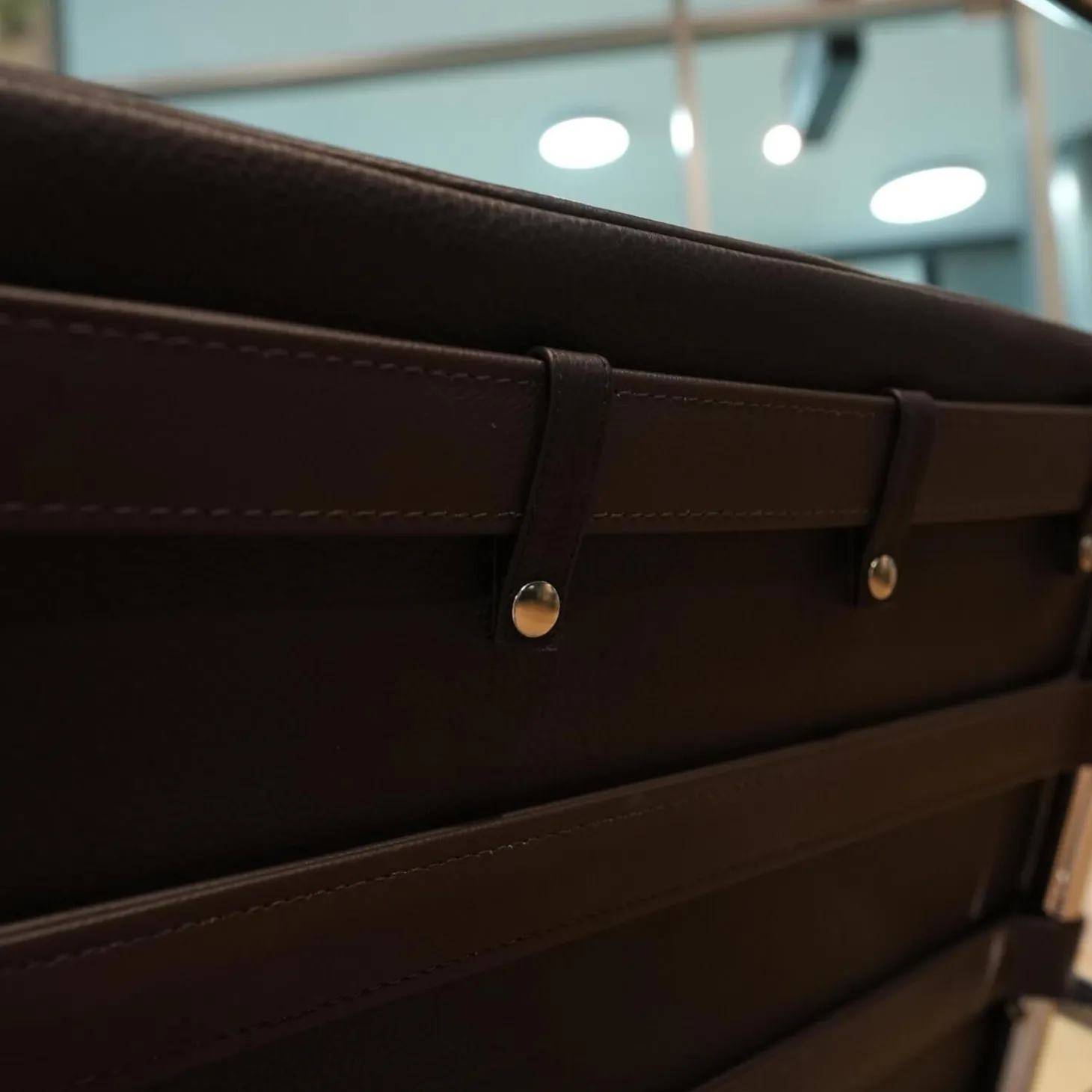 Sessel MR Bauhaus Leder X Bellagio Dark Brown Braun Gestell Chrom Poliert