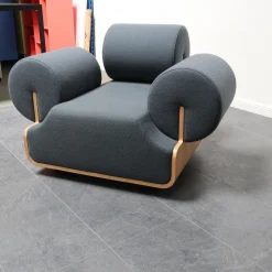Sessel MVPHE Bezug Stoff Kvadrat Tonus 4 615 Anthrazit Gestell Buche Furniert