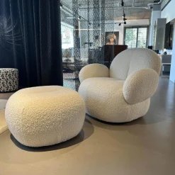 Sessel Nana Love Seat Stoff Nimbus 006 Bebris Beige Füße Kunststoff Inklusive Hocker