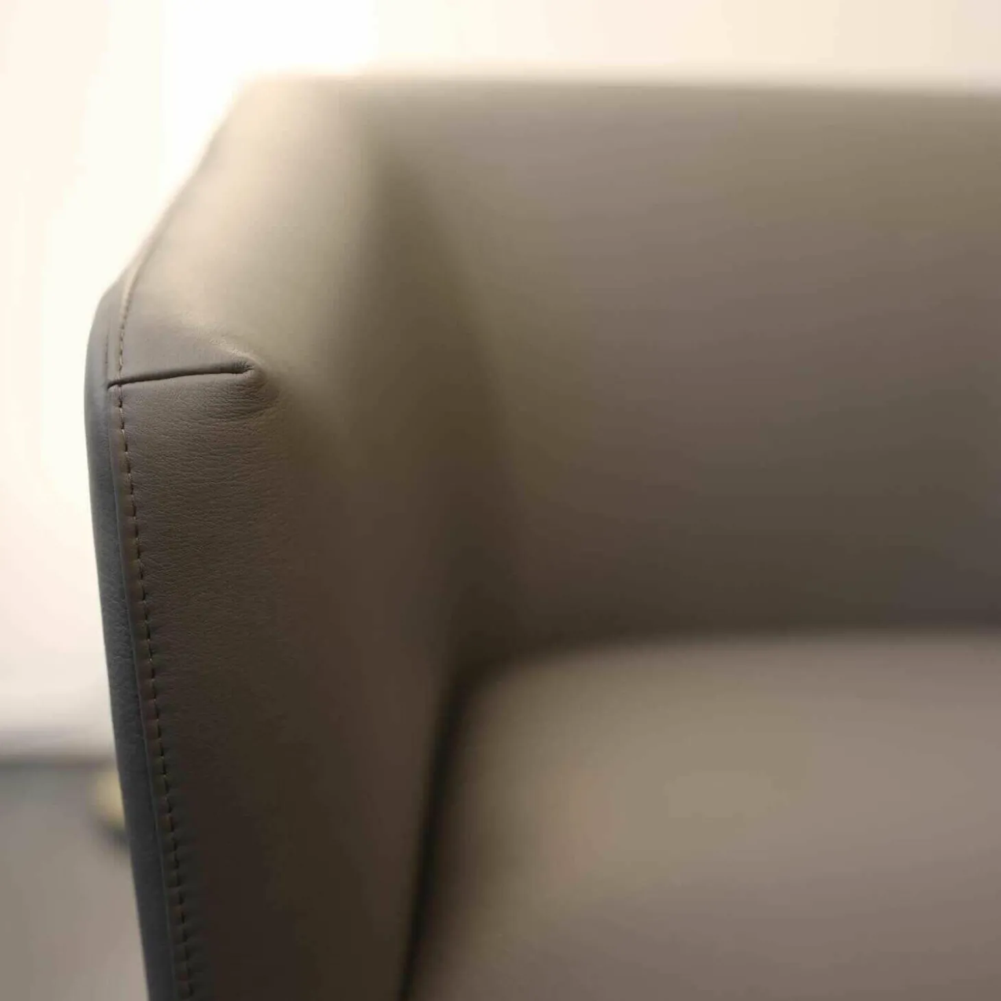 Sessel Occasional Lounge Chair Leder Premium L40 Granit