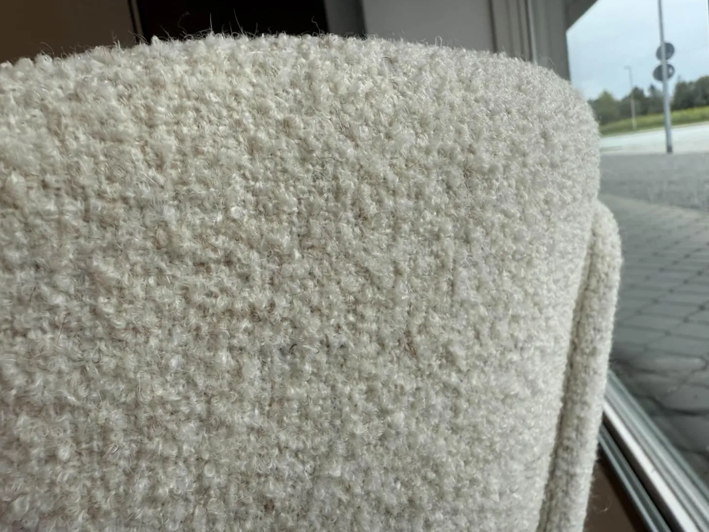 Sessel Piccadilly Stoff KG611 BI CARTA Beige Gestell Zinnfarbig Hochglänzend Mit Flacher Rückenlehne