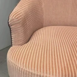 Sessel Relaxchair 375 Stoff Kvadrat Phlox 0633 Rücken Stoff Gaia 7887 Amethyst Gestell Eiche Geflammt Geölt
