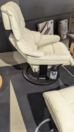 Sessel Reno M Leder Paloma Light Grey Grau Gestell Classic Wenge Schwarz Mit Hocker