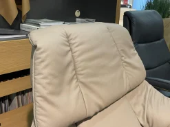 Sessel Reno M Leder Paloma 094 Mushroom 45 Braun Gestell Cross Metall Chrom Mit Hocker