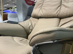 Sessel Reno M Leder Paloma 094 Mushroom 45 Braun Gestell Cross Metall Chrom Mit Hocker