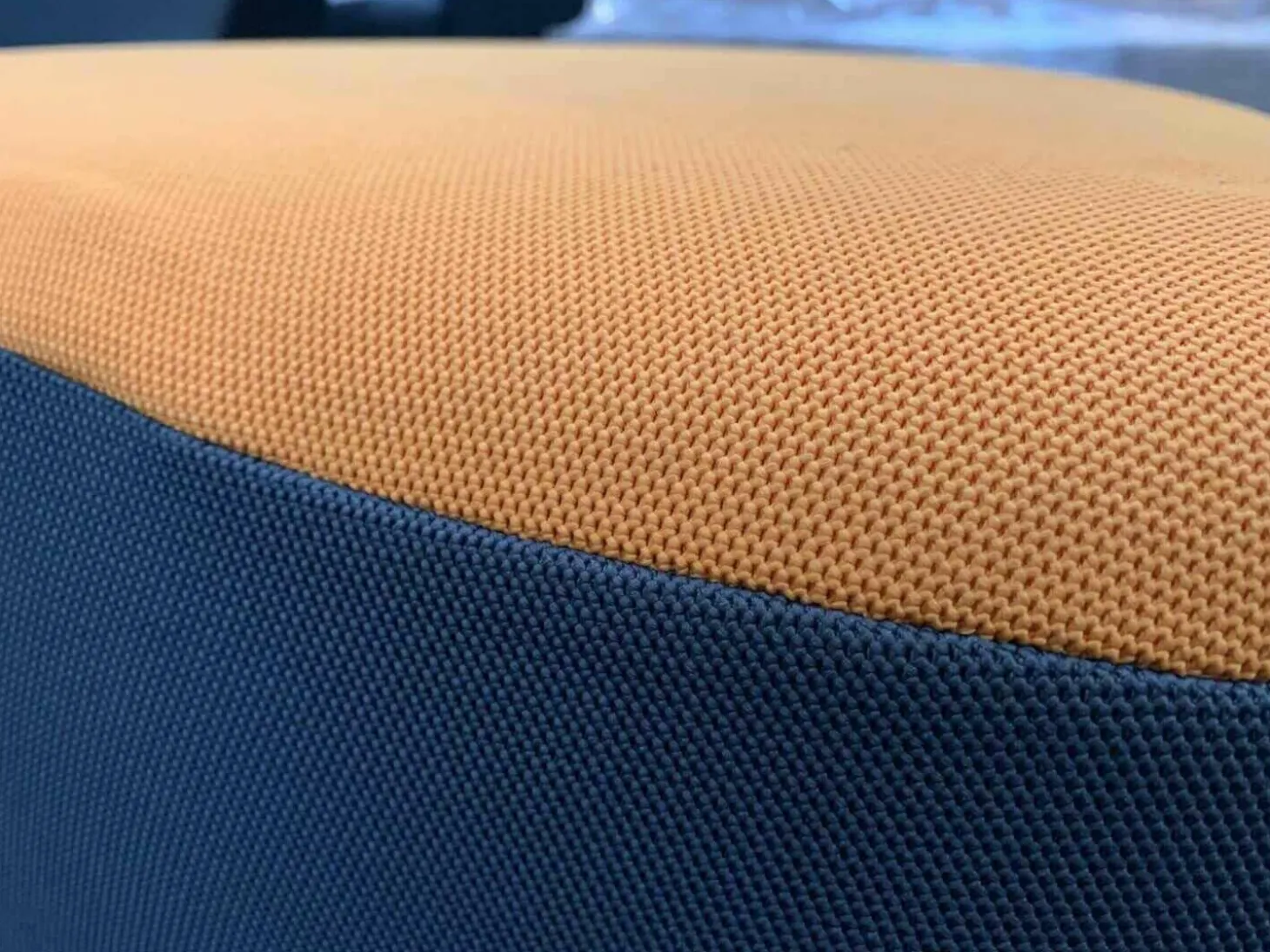 Sessel Seating Stone mit 2 Hockern