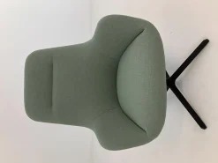 Sessel Sheru Lounge Chair Stoff Main Line Flax Greenwich Grün Rücken Leder Kongress