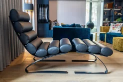 Sessel Sinus Leder 286 Schwarz Metall Gestell Schwarz Pulverbeschichtet Mit Hocker Sinus Leder 286