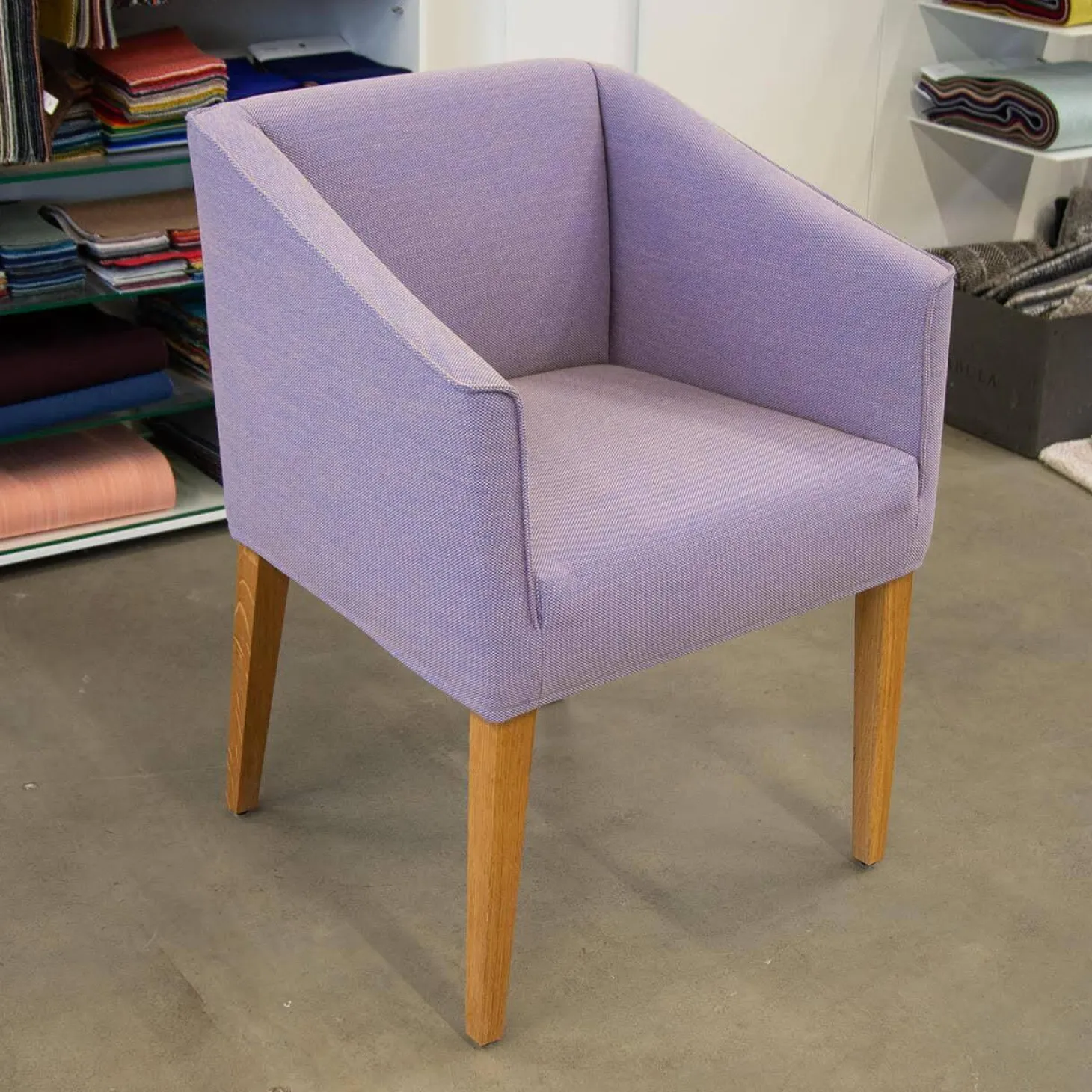 Sessel Smilla Stoff Steelcut Quartett Blau Lila Fuß Eiche