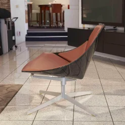 Sessel Space JI 11 Schwarz Hochglanz Softleder Cognacfarbig Kat. 6