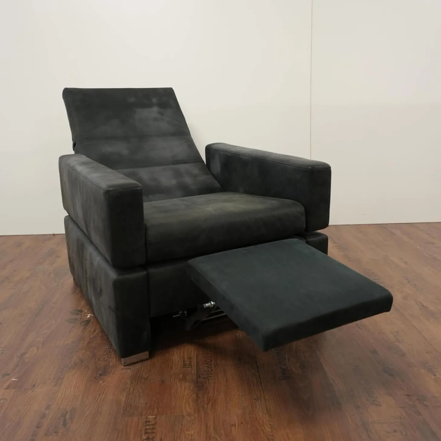 Sessel Tomo Leder Glove 5625 10 Grau Füße Metall Verchromt Mit Fußstütze