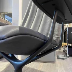 Sessel Und Hocker Healey Lounge Leder Vintage mit Hocker 1410 Cigar 4-Fuss Kreuzgestell Alu Matt Bro