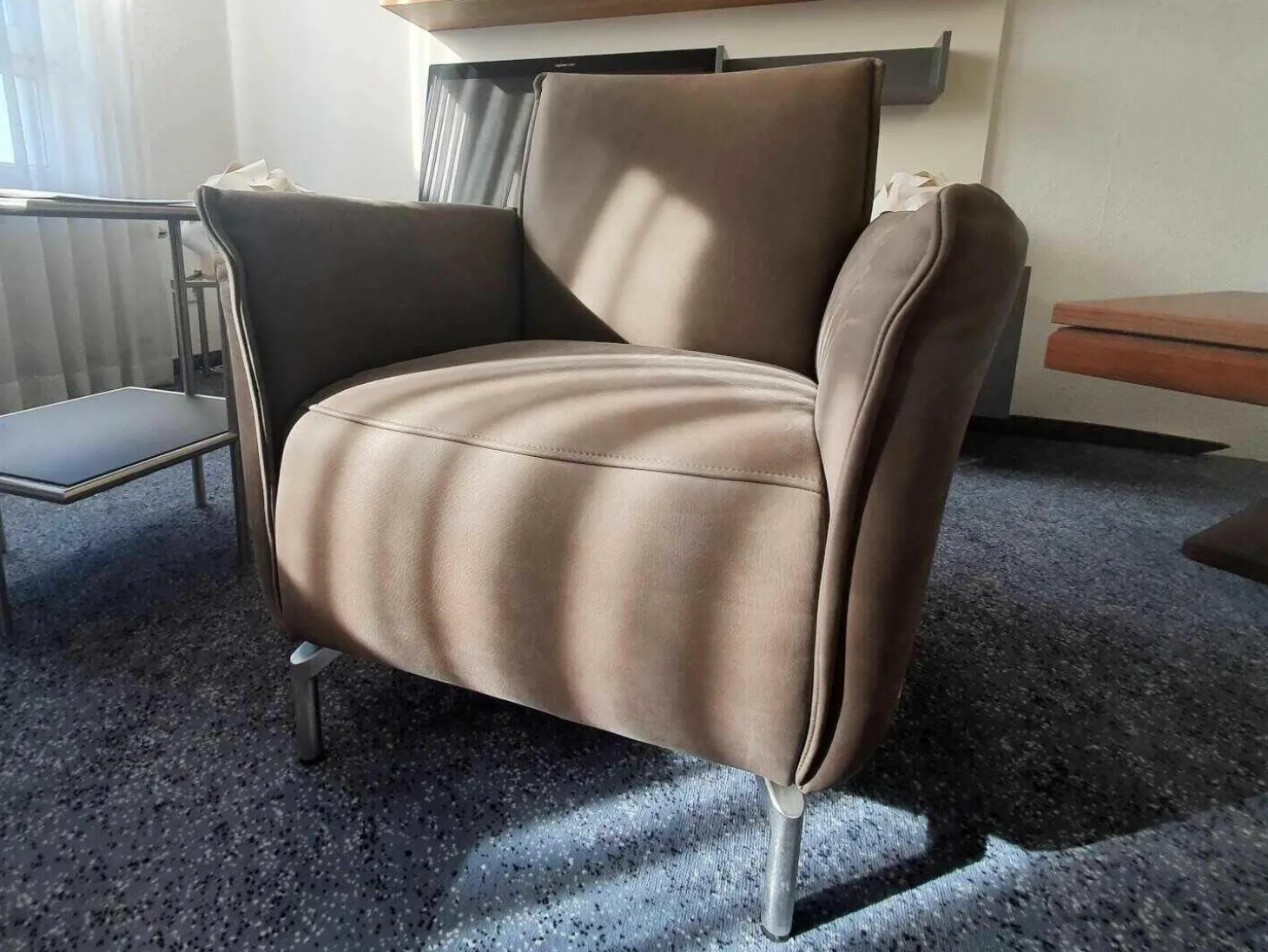 Sessel Vanda Leder F Gentile Chiffon Braun Füße Chrom Matt