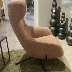 Sessel Victor Stoff Rose Kreuzfuß Metall Schwarz Drehfunktion mit Hocker