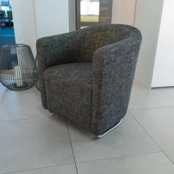 Sessel Vigo Stoff Quinto Grau Edelstahlkufe Poliert