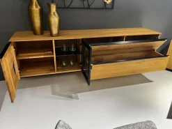 Sideboard Baristo WK 490 Hängend Asteiche Natur Rahmen Metall Schwarz Mit Beleuchtung