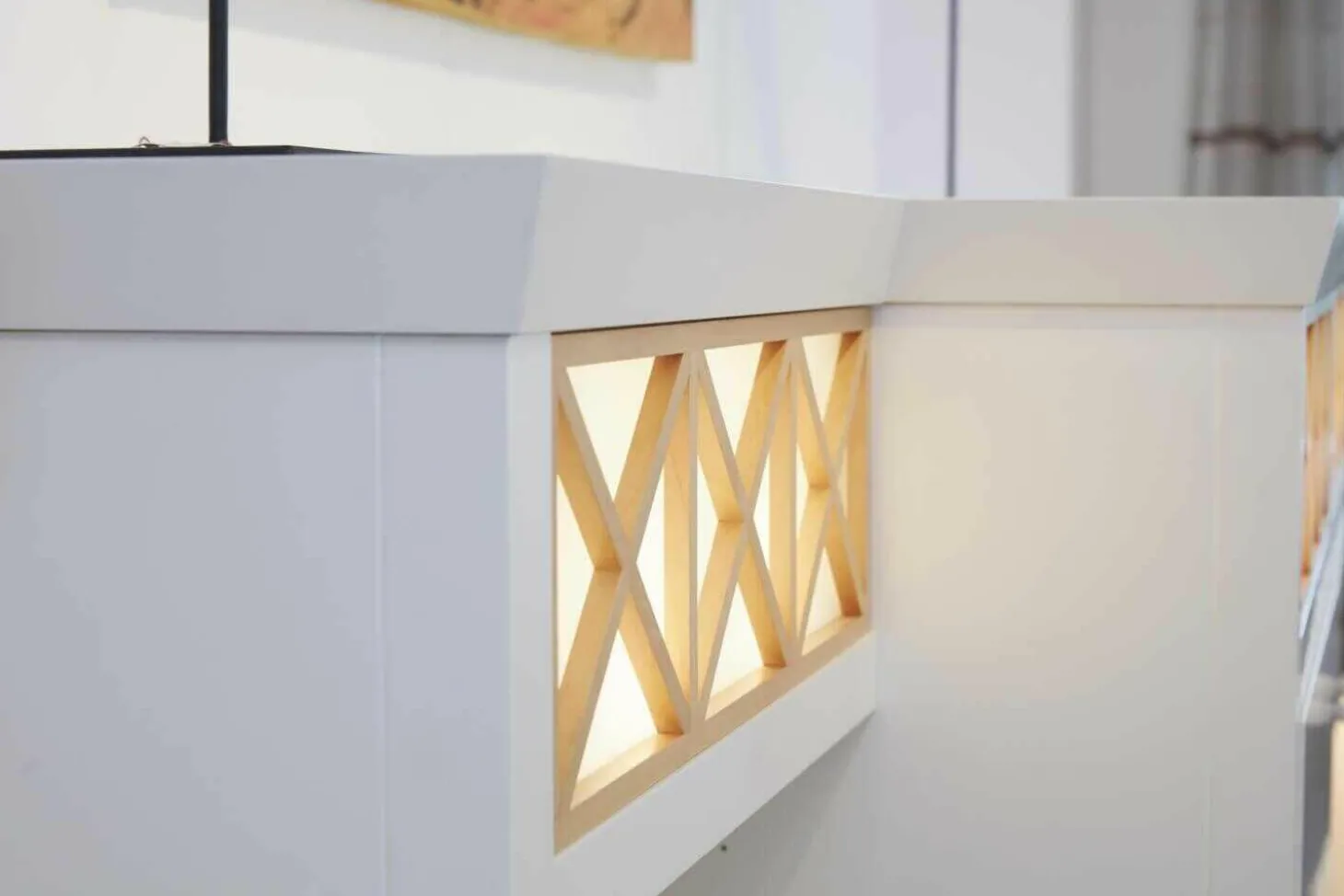 Sideboard Carino Lack Weißbeige mit Beleuchtung