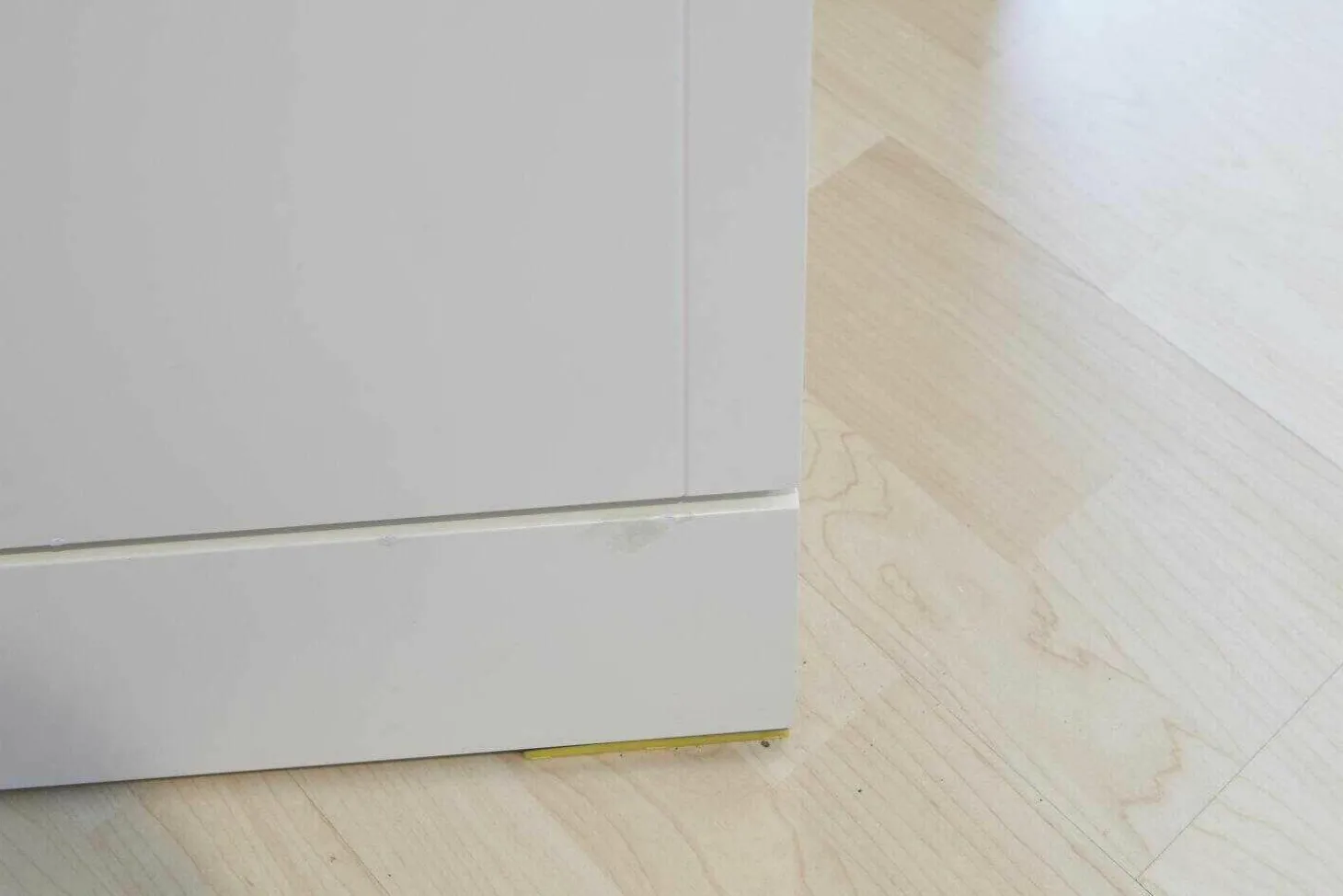 Sideboard Carino Lack Weißbeige mit Beleuchtung