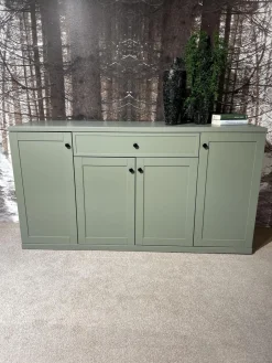 Sideboard Caseda Lack Schilfgrün Griffe Schwarz Matt