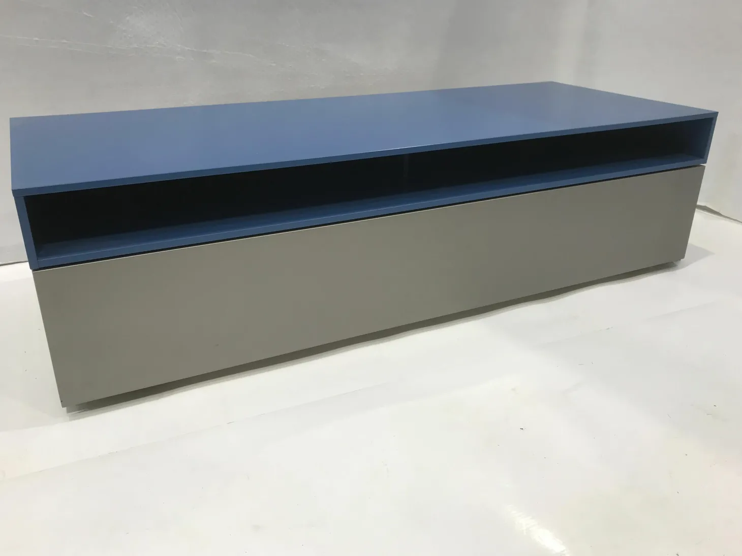 Sideboard Cube Change Lack Silbergrau Metallic Durchgehender Auszug