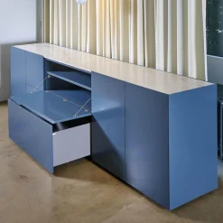 Sideboard Cube Light Lack Atlantik mit Abdeckplatte Quarzit Taj Mahal und Hintergrundbeleuchtung