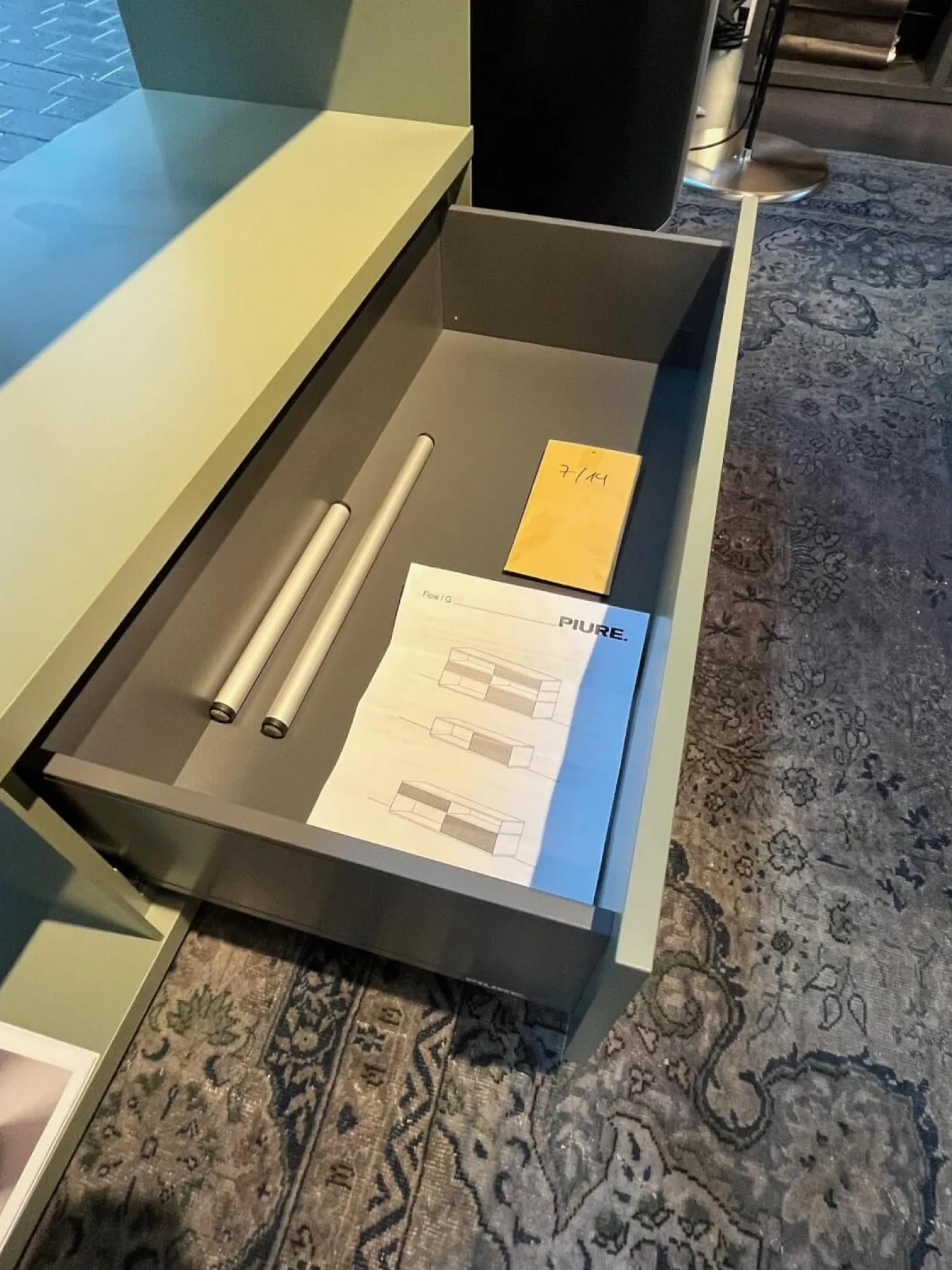 Sideboard Flow Mattlack 35 Grün