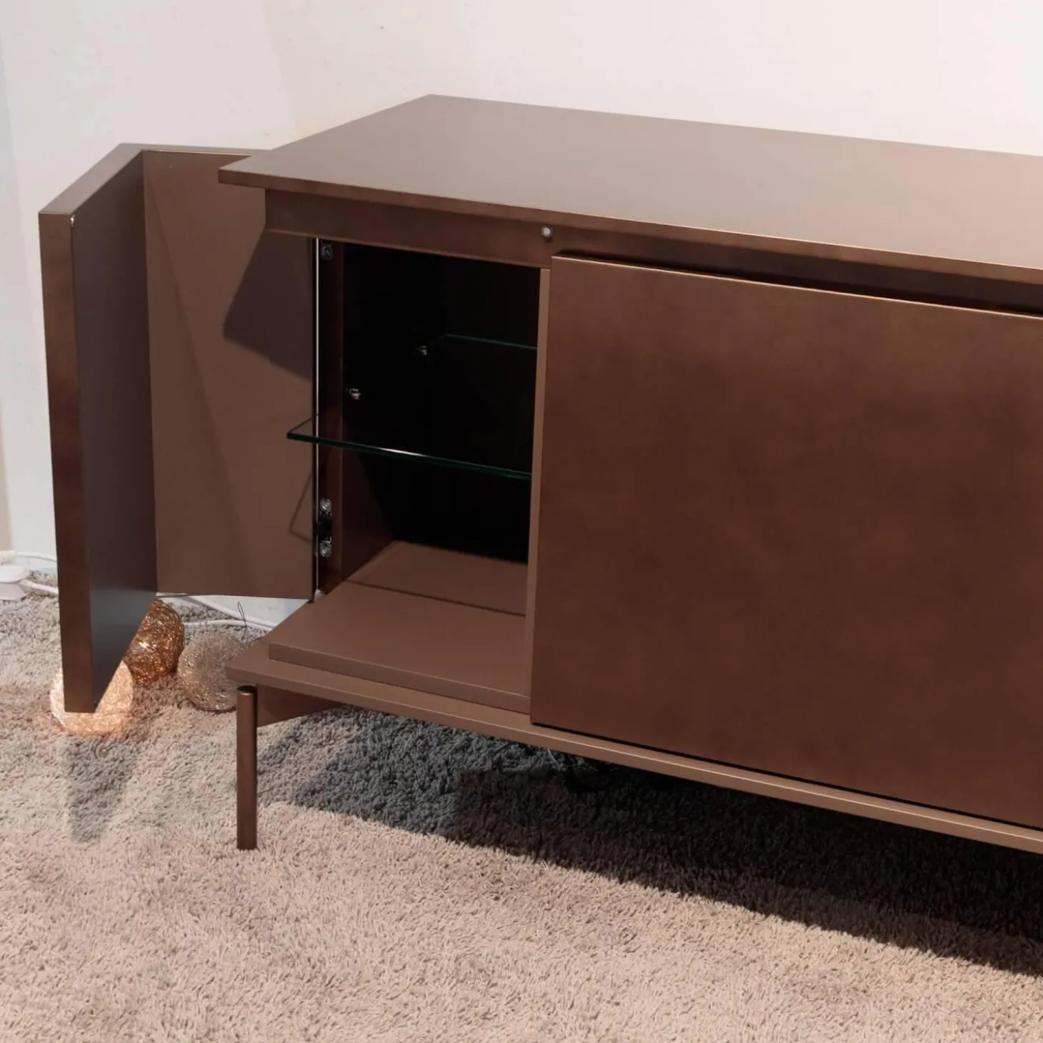 Sideboard Hug Lack Bronze Metallic