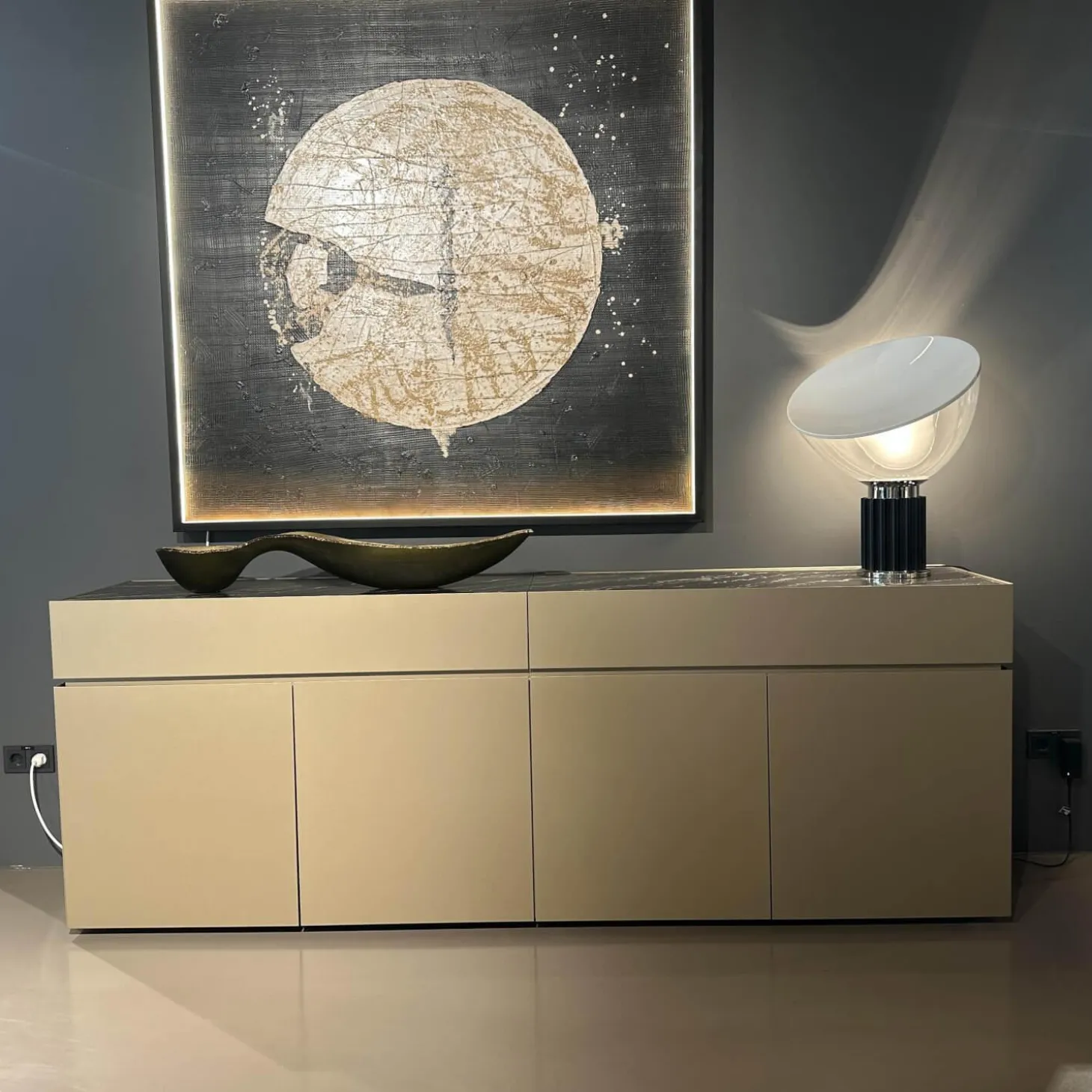 Sideboard Just Cube Cold Lack Gold Metallic M09 Gold Abdeckplatte Stein Quarz Tropical Storm 064 Schwarz Weiß