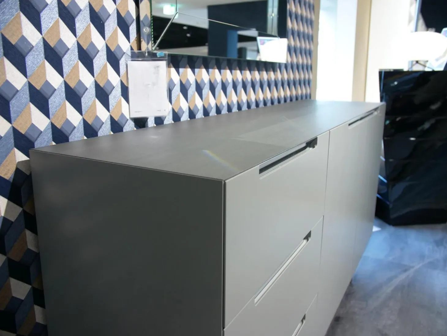 Sideboard Mell Lack Matt Flintgrau Platte Esche Achat Untergestell Verchromt