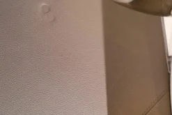 Sideboard mit Vitrine Cube Light Lack Elephant M16 Glas Grauglas O75 Abdeckplatte Leder Quarz Grifflos