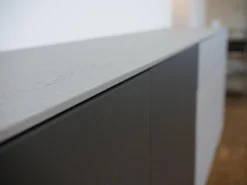 Sideboard Modell Wk 420 Viva in Eiche Grau Mattglas Lack Schwarz mit push top open