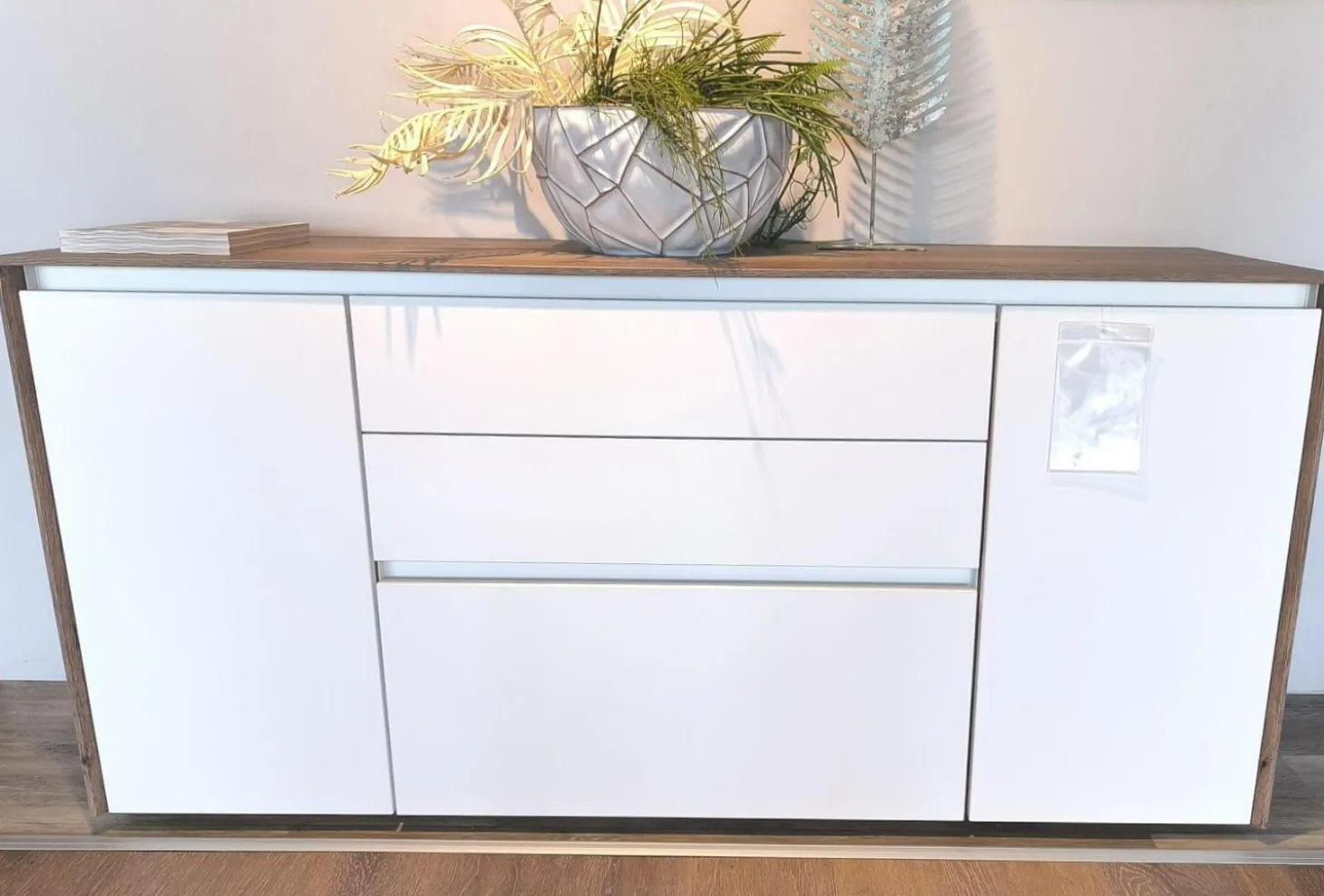 Sideboard Nizza Front Lacklaminat 967 Alpinweiß Weiß Ultramatt Korpus Eiche Havanna Nachbildung