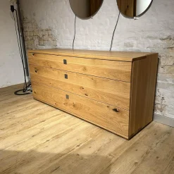 Sideboard Nox 3 Eiche Wild Natur Geölt mit 3 Tandemladen Quadratgriff QE Edelstahl
