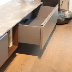 Sideboard Password Evolution Abdeckplatte Marmorplatte Orientgrau Korpus Melamin Batik Schiefergrau Gestell Zinnfarbig