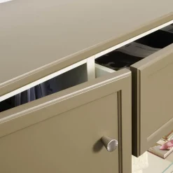 Sideboard Pinato Mattlack Braun RAL Pianto Knoptgriffe Alusilber Glasböden