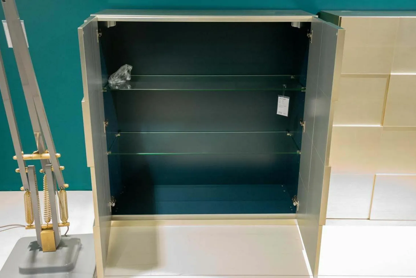 Sideboard Quadro Oberfläche Blattsilber Matt Innen Grün