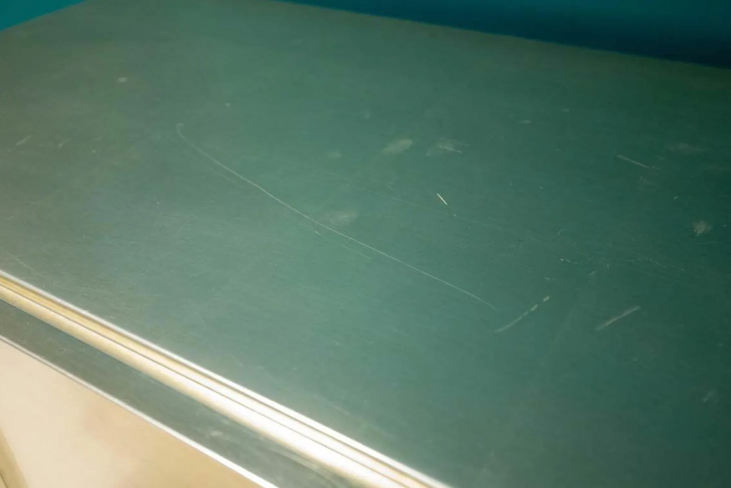 Sideboard Quadro Oberfläche Blattsilber Matt Innen Grün