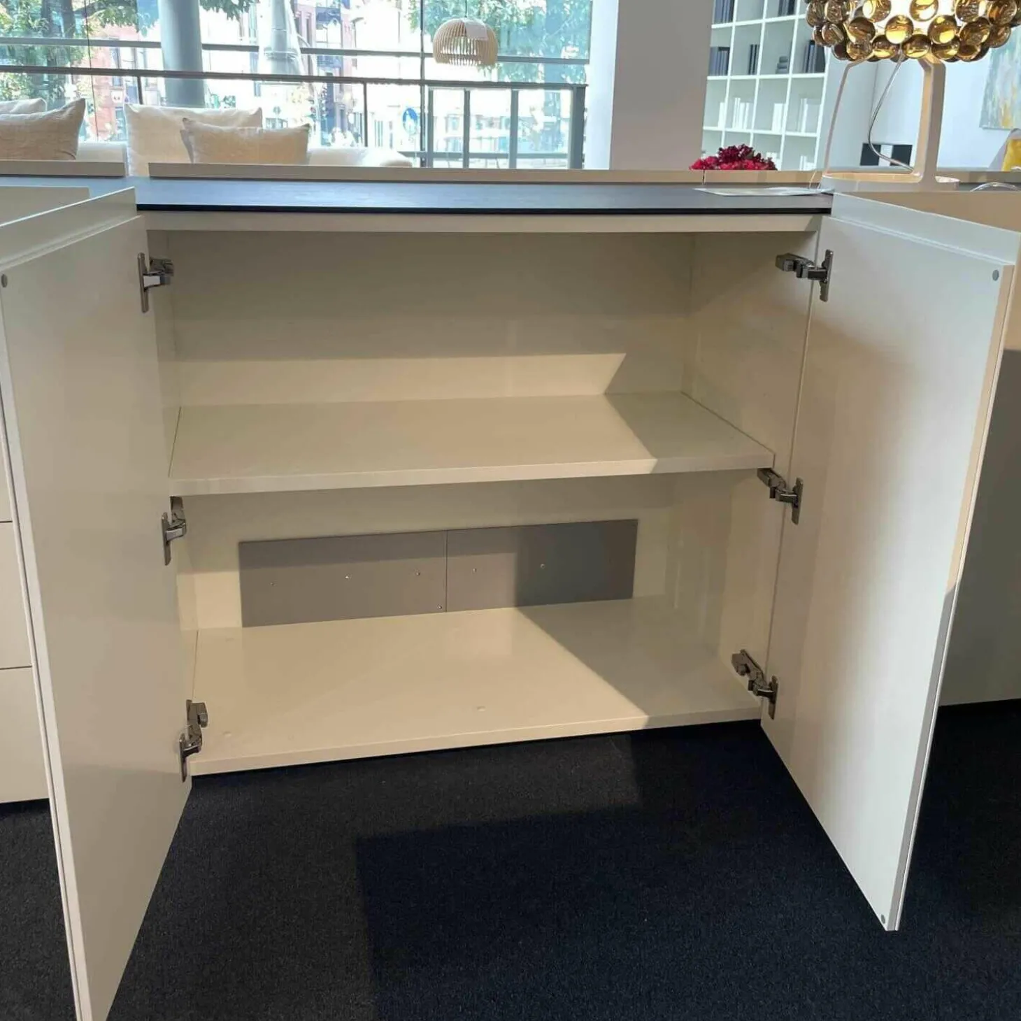 Sideboard Raumteiler Jorel Lack Kristallweiß Abdeckplatte Eiche Dunkel