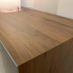 Sideboard S100 Nussbaum Taupe Zierleiste Edelstahl Poliert