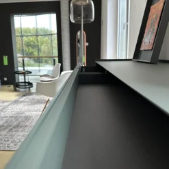 Sideboard Self Bold Glas Matt Verde Lichte 147 Grün Gestell Metall Verde Lichte 314 Grün Lackiert