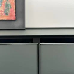 Sideboard Self Bold Glas Matt Verde Lichte 147 Grün Gestell Metall Verde Lichte 314 Grün Lackiert