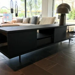 Sideboard The Farns 2715 Geflammte Eiche Geölt 240 mit Innenbeleuchtung