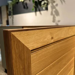 Sideboard Tratum Knorrige Eiche Massiv Floatglas Matt 137 Platin Grau Inklusive Bareinteilung Und Barfach Verspiegelt