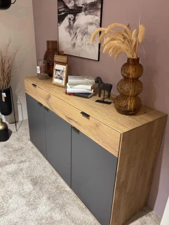Sideboard Tucson Korpus Wildeiche Front Spalteiche Und Lack Graphitgrau Mit Besteckeinsatz