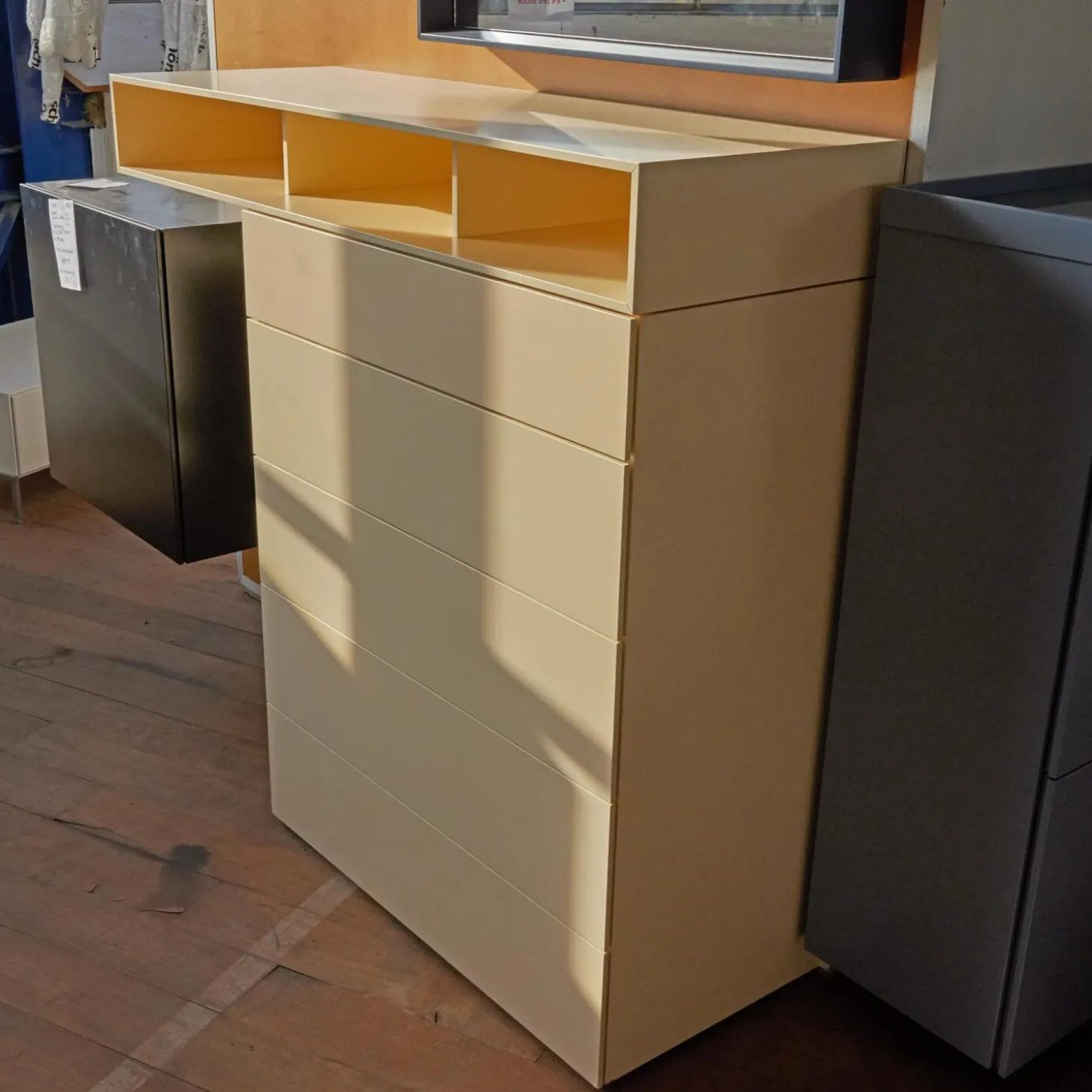 Sideboard Und Offenes Element Cosmo Sonderlack Sikkens F2.15.85 Pastell Orange