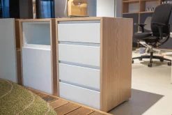 Sideboard Velare Eiche Weißöl Front Verkehrsweiß 9016 Füße Chrom Mit Schubkästen